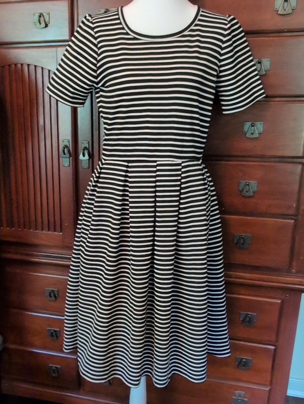 LuLaRoe Amelia Black and White Striped Midi Dress